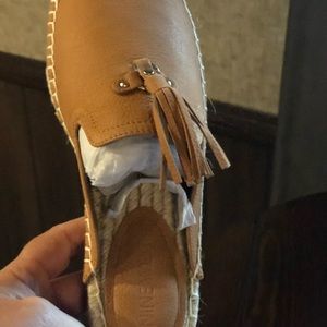 Nine West tassel slide buckskin mule